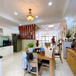 Hàng hiếm nhà lạc long quân , phường 5 , quận 11, dt:43m2/4ty180 , sổ riêng , hxh 6m , 1 trệt 2 lầu
