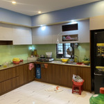 Bán nhà 2 tầng 2 mặt kiệt oto tôn đản dtich khủng 100m2 giá 3ty2 tl nhẹ