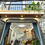 Chính chủ cần bán gấp nhà mai văn ngọc, p10, phú nhuận,giá 2tỷ8, dt 67,2m2, hđ thuê 18tr/th