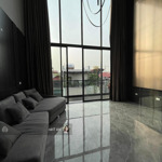 Hàng vip! phố trần quốc hoàn, 2 ô tô tránh, gara, thang máy, gần trường điểm, ở văn phòng, 68m2*6t