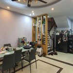 279 đội cấn, ngõ to như phố, oto đỗ cổng, sẵn ở