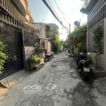 Bán gấp nhà đẹp 2 tầng hẻm xe hơi thông, thống nhất gò vấp. ngang 4m chuẩn, giá chỉ 4,950 tỷ