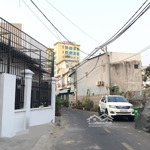 Giá đầu tư chỉ 16 tỷ có ngay nhà 200m2, sát ga metro, xa lộ hà nội, hiệp phú, quận 9