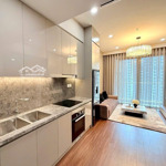 Cần bán căn hộ 1pn+ full đồ đẹp nhất masteri waterfront, hướng đn, dt~48m2, toà h1, bể bơi 4 mùa.