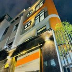 Giá cực sốc lý thái tổ, p. 10, quận 10, 6 tỷ 750 hẻm xe hơi 64m2 đang cho thuê 24 triệu/tháng shr
