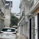 Bán nhà ô tô đỗ cửa diện tích rộng gác lửng ở ngay - gần quốc lộ 1 gần bv nội tiết.