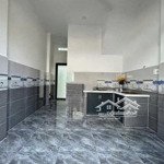 Nhà mặt tiền - diên hồng - 3,6x6m - 1pn 2wc - 10 triệu tl - gọi hằng 0906656852 xem nhà ngay