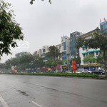 Mặt phố kim mã, tiếp giáp ngọc khánh sầm uất, 200m, pháp lý 1 chủ đẹp nhất phố