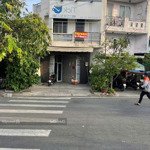 Cho thuê nhà 1 trệt 1 lầu sân thượng 40m2, 2pn giá tốt- mặt tiền đ.lò gốm, p.7, q.6, hcm