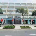Nguyên căn nhà phố sala 11.4m x 20m, nhà đẹp, nội thất cao cấp 1.000m2 sử dụng, lh 0931490506