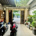 Mt trần hưng đạo quận 1 4,5x20m 4 tầng btct