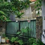 Nhà cũ bán đất - lạc long quân - 252m2 x 2t x mt 7m - ngõ thông thẳng - 30m ra hồ tây