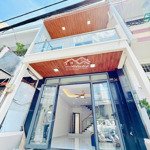 Nhà mới nở hậu mặt tiền ba đình giá 7 tỷ 180