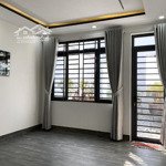 Gia đình cần tiền bán gấp nhà mặt tiền nhật tảo, q.10, dt: 3x11m, 4 tầng kiên cố, chỉ hơn 10 tỷ