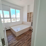 Tôi cần cho thuê căn hộ florita, 69m2, 2pn, nội thất cơ bản, view q1, giá 13tr/th. lh: 0762318006