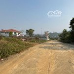 Nghỉ dưỡng tại yên bài, 1000m2 thổ cư nhiều mặt tiền rộng 25 m, xung quanh toàn biệt thự nghỉ dưỡng