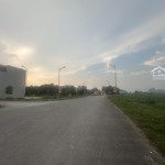 Mb5303 ngay ủy ban phường đông tân