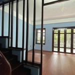 Cho thuê nhà đẹp hồ đền lừ, giá siêu tốt