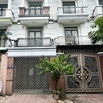 Cho thuê nhà 1 trệt 2 lầu kđt phúc đạt phường phú lợi 4pn-3wc có máy lạnh