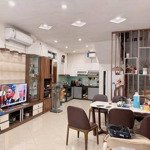 Bán nhà phạm văn đồng, 50m2 lô góc, 5 tầng, mt 5m, dân xây đẹp thoáng. giá vip 17 tỷ