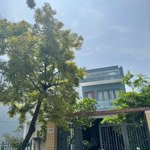 Chào bán căn nhà siêu đẹp 2 tầng rưỡi 3pn, phước lý 9, đường 7m5, lề 4m, sân rộng 2 oto đậu