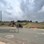 Bán 300m2 thổ cư/430tr, đt826, thị trấn cần đước, long an. kế ngã 3 tân lân. shr, pháp lý chuẩn