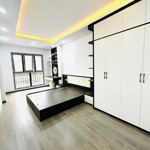 Hiếm bán - lạc long quân cầu giấy, thang máy nhập khẩu, ngõ nông thoáng, gần phố, full nt