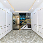 Bán nhà 5 tầng phố 193 văn cao diện tích: 80m2 x 5 tầng có thang máy vị trí đẹp