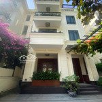 Rẻ - đẹp! biệt thự bến nghé quận 1 thiết kế văn phòng 10 x 25m, hầm 4 tầng diện tích sàn 550m2
