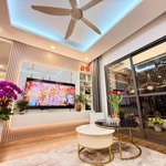 Chính chủ bán căn hộ tại thanh xuân complex 3 ngủ, 118m2, ban công đông bắc, full nội thất.