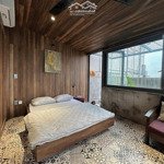 Căn hộ dịch vụ siêu sang xịn gần cầu khánh hội tiện di chuyển sang các quận trung tâm