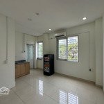 Studio 2 người ở full nội thất 30m2 cửa sổ trời ngay ngã tư bảy hiền