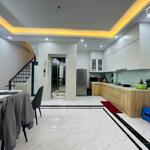 Bán nhà phố trương định, hai bà trưng 34m, 5 tầng. giá: 8 tỷ. lh: 0937158386