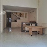 Gia đình bán nhà mặt tiền 1 trệt 1 lầu, nguyễn đức thuận, phường hiệp thành thủ dầu một, bình dương