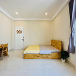 Căn hộ cho thuê gần chợ xóm chiếu quận 4