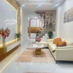 Siêu hiếm 43m2 mà chỉ 7,05 tỷ vẫn còn thương lượng, nhà 4 tầng full nội thất tại hoàng mai.