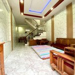 Hàng nóng nhà fo gốc dân, gia chủ làm ăn có lộc chuyển nhà to hơn nhượng lại căn nhà tâm huyết