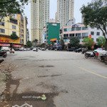 Bán nhà tô hiệu 45m², 5 tầng thang máy, ngõ thông oto, cách mặt phố 15m. 10.3 tỷ