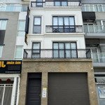 Cho thuê nhà tại lạc long quân tây hồ 150m,4t t1 pk,bếp các tầng chia 2p nội thất đầy đủ giá 62tr