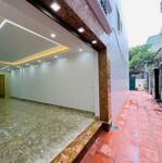 Phố cầu giấy 36m 6 tầng thang máy mới full đồ đẹp ô tô con đỗ cửa an cư bền vững