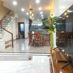 Cho thuê nhà nguyên căn khu đt mỹ gia vĩnh thái dt 100m2, 3 tầng, nhà mới đầy đủ nội thất, 18tr/th
