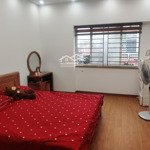 Bán căn hộ chung cư 76,1 m2,2 pn, tòa 71 nguyễn chí thanh, đống đa ;0904760444