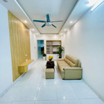 Nhà hiếm khương trung ô tô đỗ cửa, 1 phút ra phố, lô góc 2 thoáng, nhà mới full nội thất, 50m2*4t