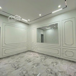 Bán nhà ô tô kinh doanh trần quốc hoàn 40m2 - 5 tầng thang máy - giá cực mềm!