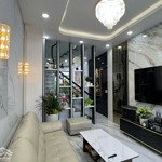 Chủ gấp bán giảm 500 triệu - nhỉnh 8 tỷ có ngay hẻm xe hơi giữa trung tâm bình thạnh!