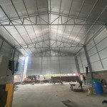 Cho thuê kho mới đẹp đường hạ trại, dtsd 300m2, mt 9m, rb, giá 18tr/th