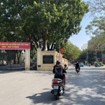 Tây hồ - dân xây - ô tô gần - hồ tây - mặt tiền rộng - ngõ nông, sát phố thuỵ khê. dt: 65m2 mt 5,8m