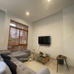 Cho thuê nhà phố kinh doanh đường quốc hương, thảo điền, q2 (9mx12.6m). giá thuê 70tr/th