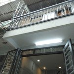 Bán nhà ni sư huỳnh liên phường 10 tân bình có chỗ đậu xe hơi giá nhỉnh 3 tỷ.