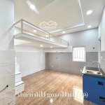 Cho thuê căn gác cửa sổ 3ng2xe rộng rãi 30m2 ngay lạc long quân gần sát q10, đh bách khoa